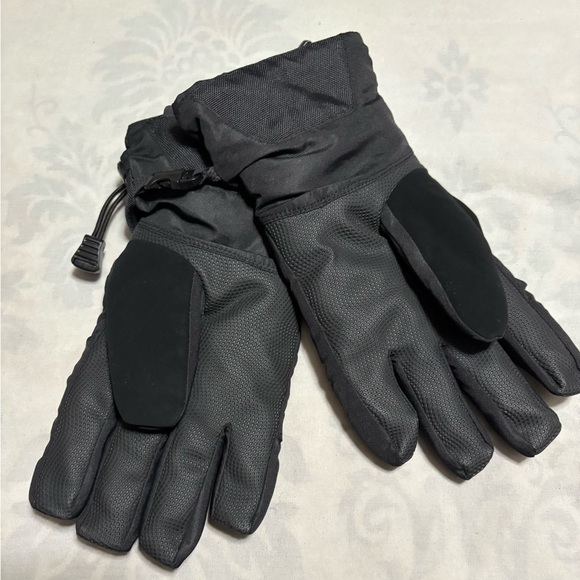 Black Gloves for Women - Picture 3 of 6